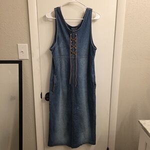 Casual Denim Midi Dress with Lace-Up Detail
